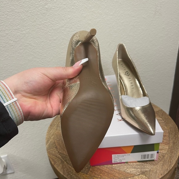 Katy Perry Pointed Toe Pumps - The Sissy in Champagne - Picture 8 of 13